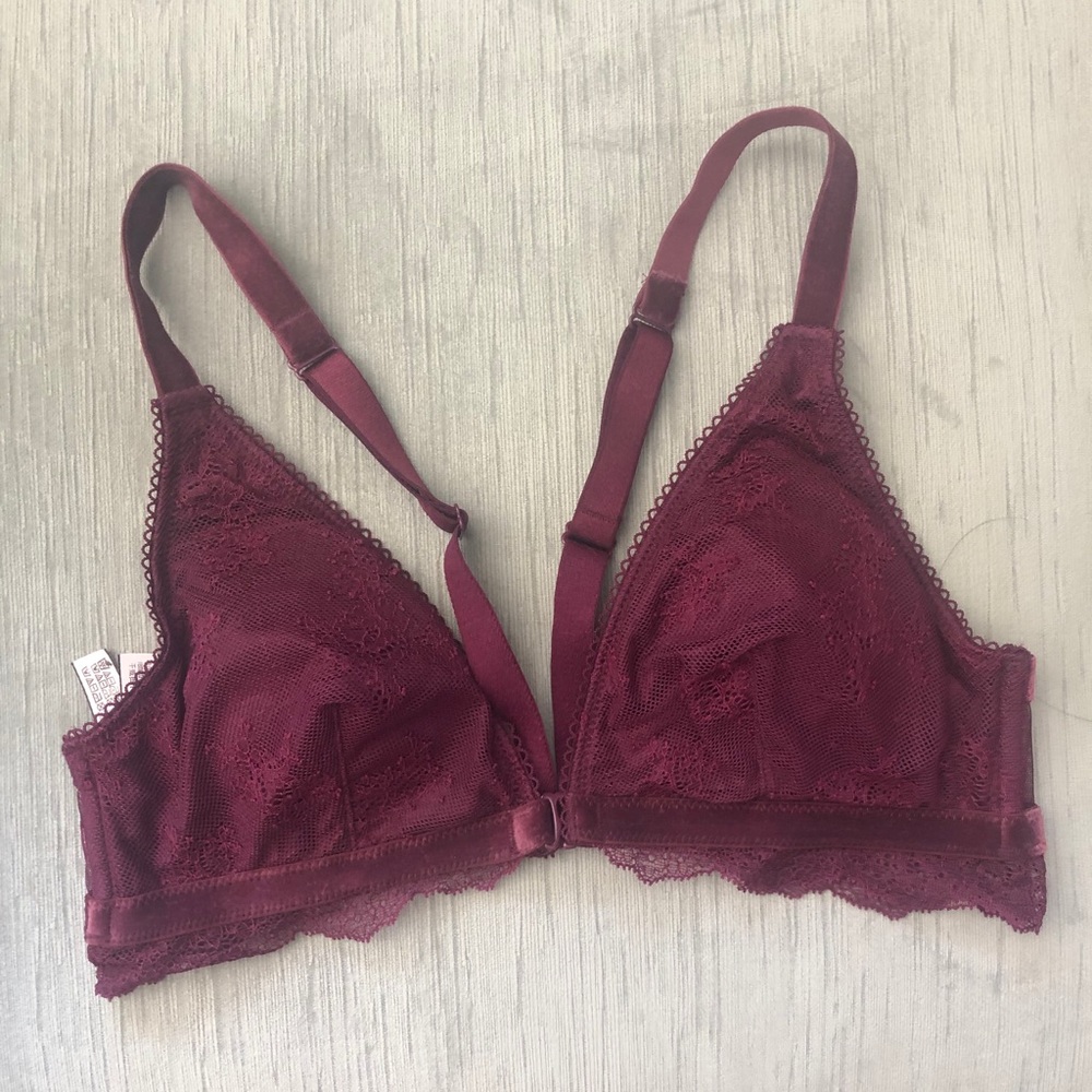 Victoria’s Secret bralette M